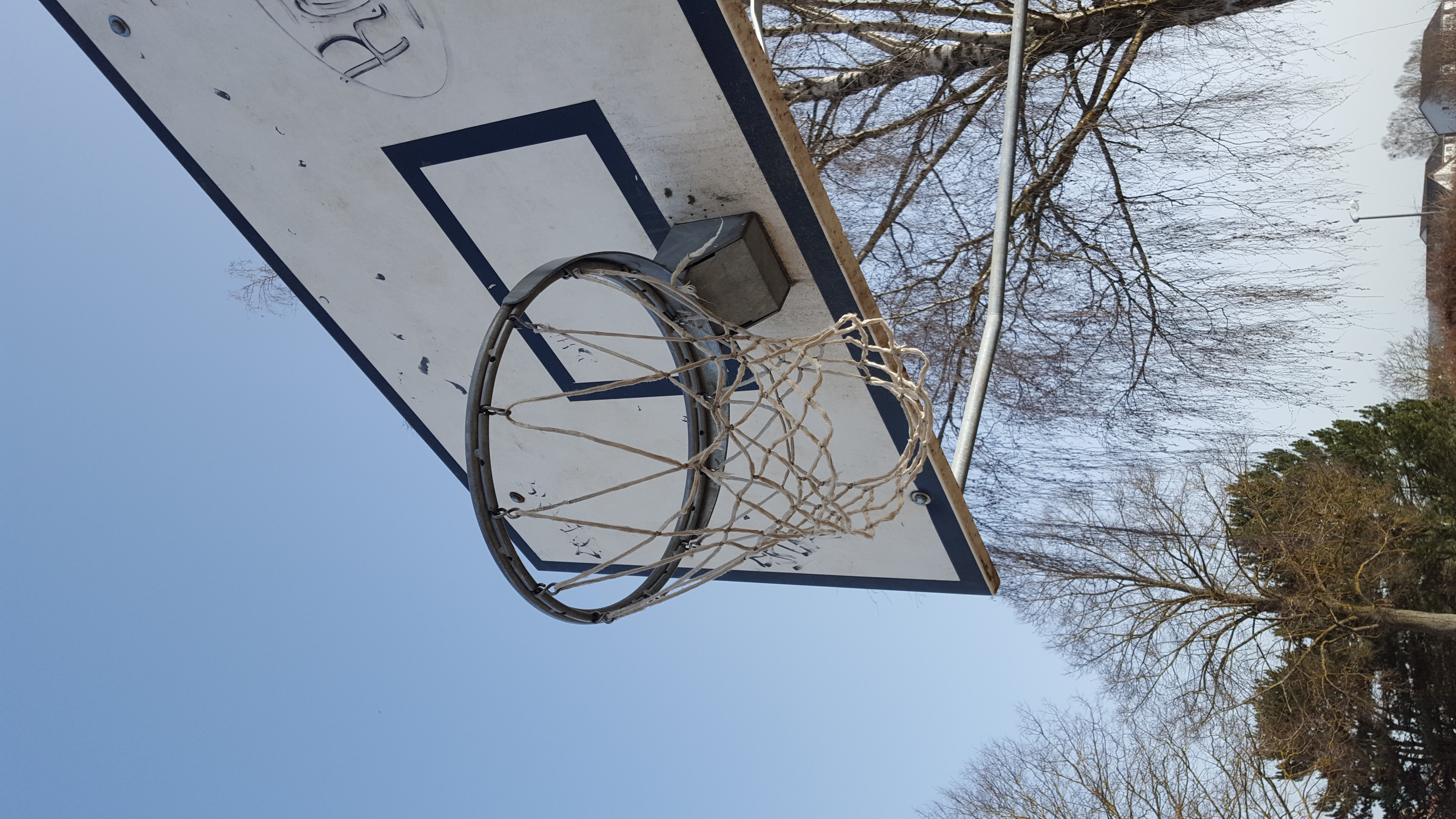 Streetballplatz Basketballkorb
