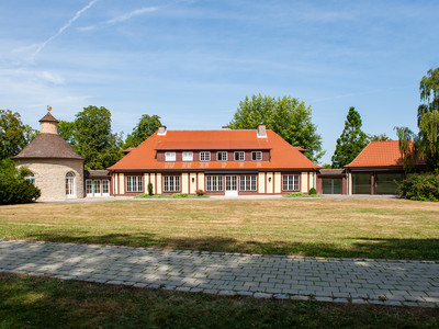 Villa Außenansicht (2)
